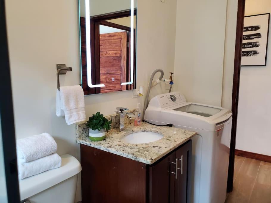 'The Solace' New Luxury Modern 1Bed 1Bath Apt. Portmore Luaran gambar